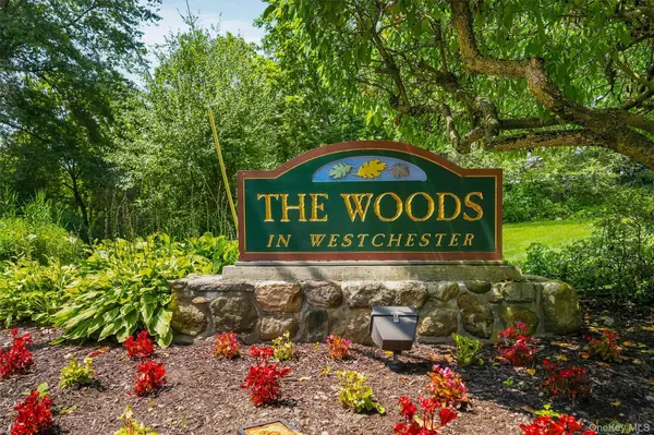 56 Pond View CT, Ossining, NY 10562