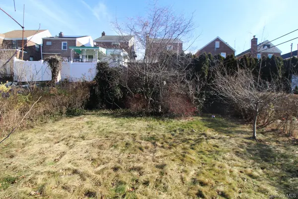 2534 Morgan AVE, Bronx, NY 10469