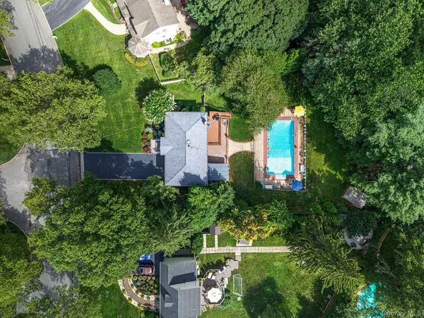 212 Cedrus AVE, East Northport, NY 11731