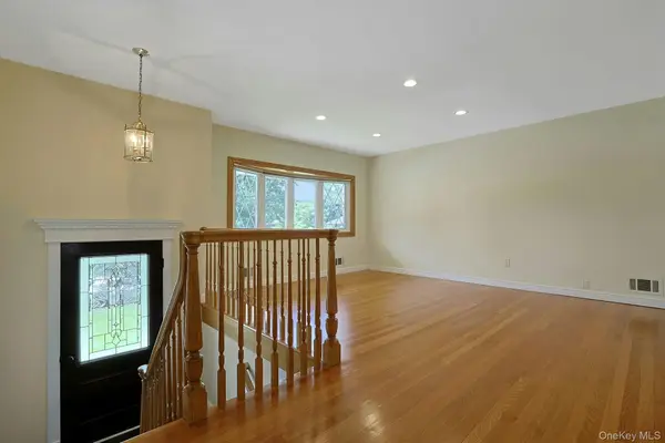 19 Von Beaste LN, Congers, NY 10920