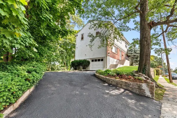 106 Bronxville RD, Bronxville, NY 10708