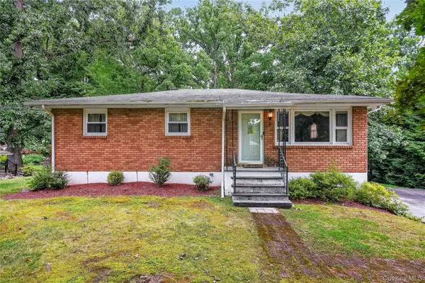 9 Archery RD, Newburgh, NY 12550