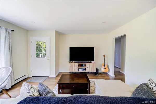 534 Lattintown RD, Marlboro, NY 12542