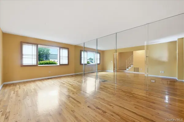 1810 Front ST #29, East Meadow, NY 11554