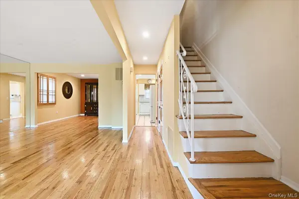 1810 Front ST #29, East Meadow, NY 11554