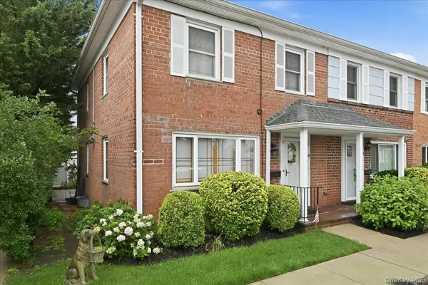 1810 Front ST #29, East Meadow, NY 11554