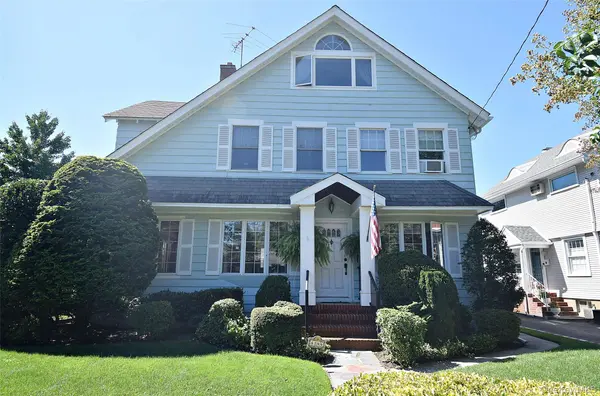 4144 Westmoreland ST, Little Neck, NY 11363