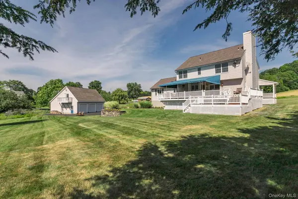33 Jessup RD, Warwick, NY 10990