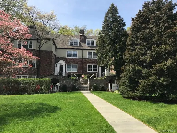 11 Sentry PL #1D, Scarsdale, NY 10583