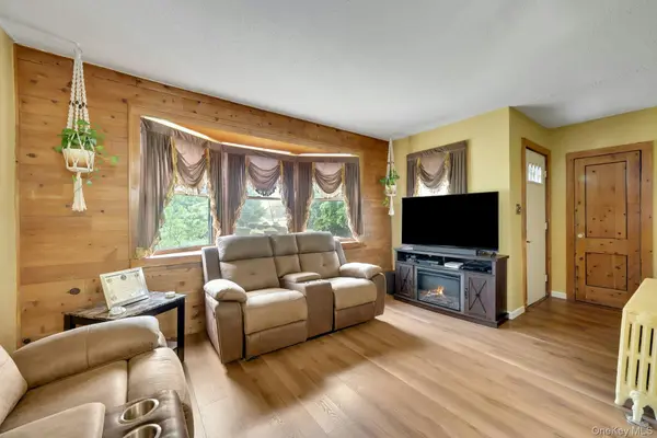 189D Edgewater PARK #D, Bronx, NY 10465