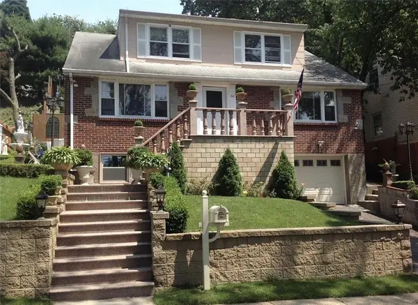 62 Arthur PL, Yonkers, NY 10701