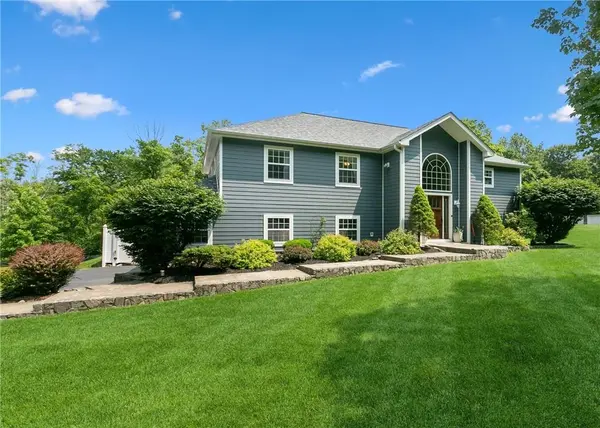 11 Frederiks LN, Mahopac, NY 10541