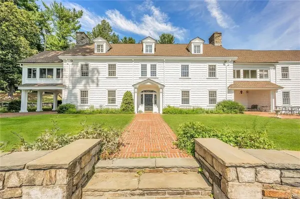15 Waccabuc River LN, South Salem, NY 10590