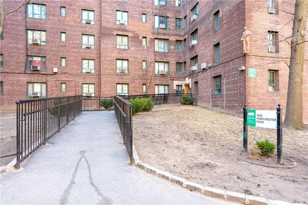 1420 Parkchester RD #4B, Bronx, NY 10462
