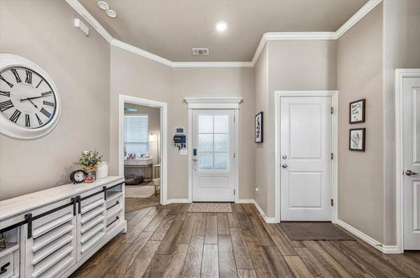 3508 Grady LN, Moore, OK 73160
