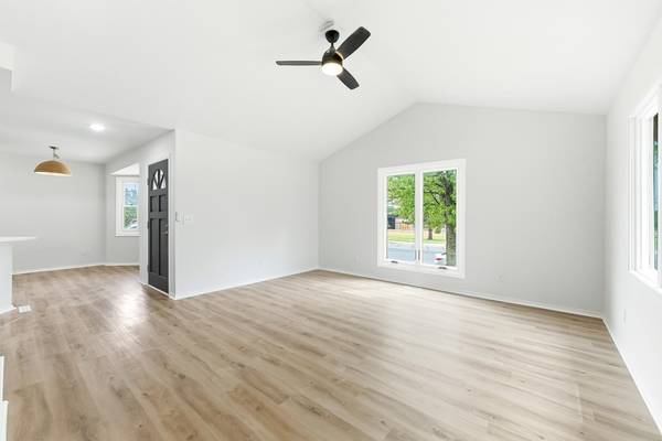 2209 N Woodlawn Blvd, Derby, KS 67037-3802