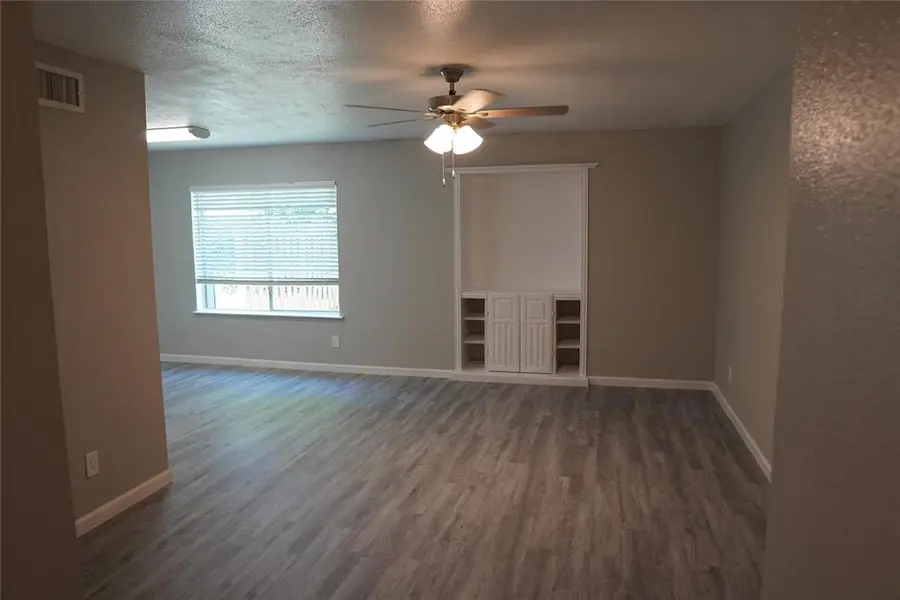 6754 Trail Lake Drive #B, Fort Worth, TX 76133