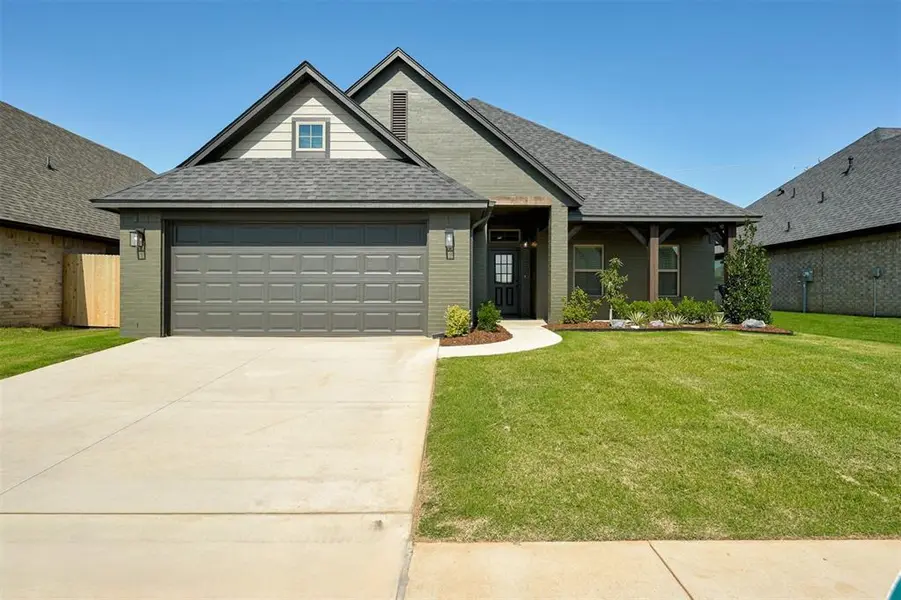 3325 Slate River DR, Yukon, OK 73099