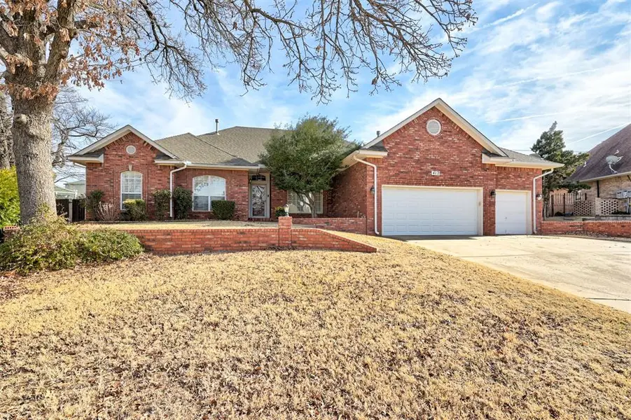 412 Kenswick CT, Edmond, OK 73034