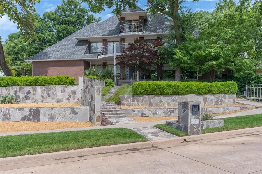 2015 Summit CIR, Norman, OK 73072