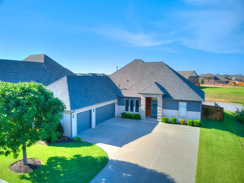 4326 Frontier TRL, Norman, OK 73072