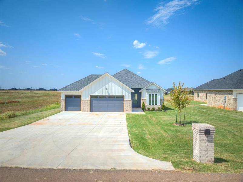 29763 Jade ST, Cashion, OK 73016