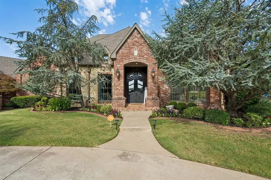 3917 Sherwood Green LN, Edmond, OK 73034