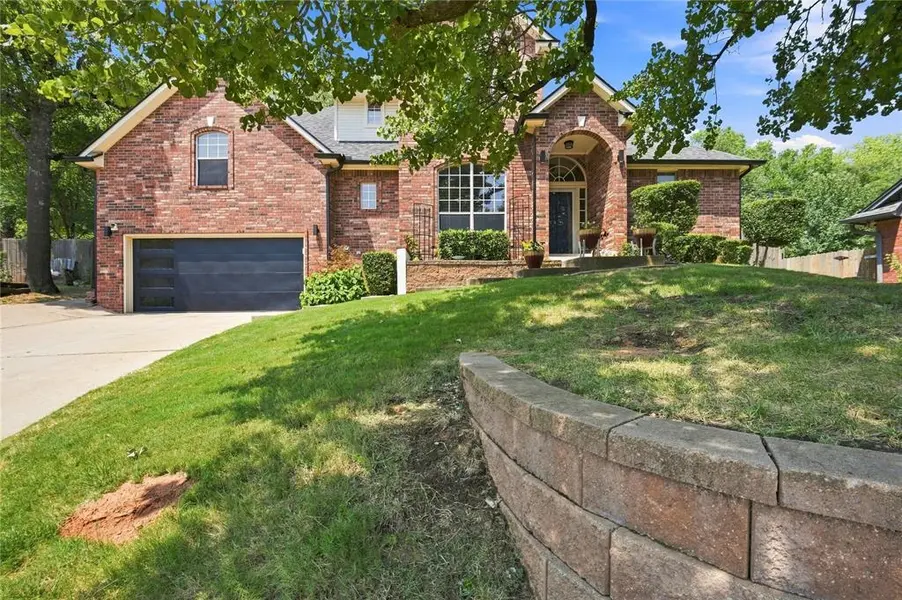 4001 Eaton PL, Edmond, OK 73034