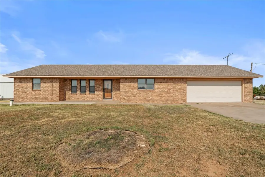 81613 N 2520 RD, Watonga, OK 73772