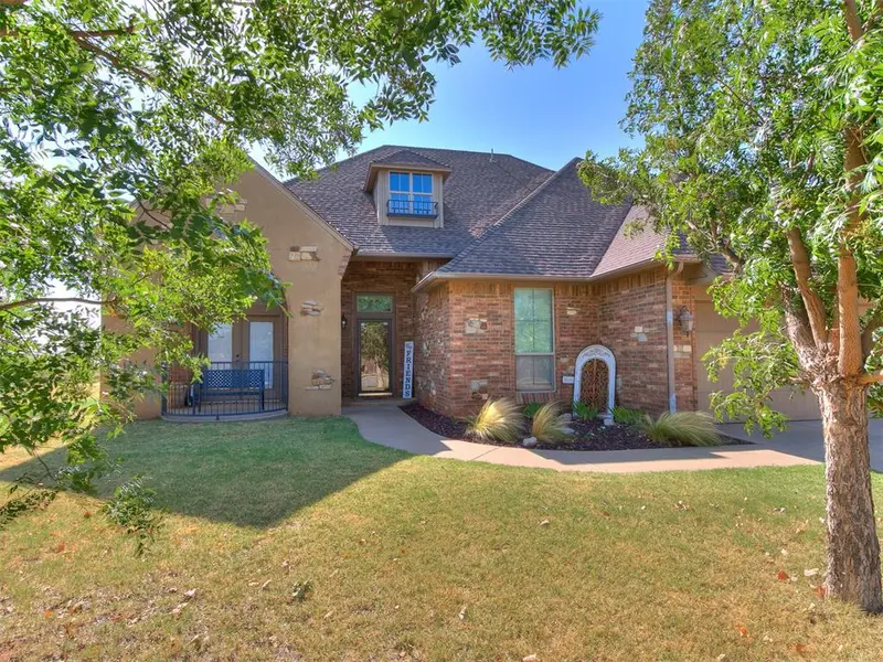 13305 Ambleside DR, Yukon, OK 73099