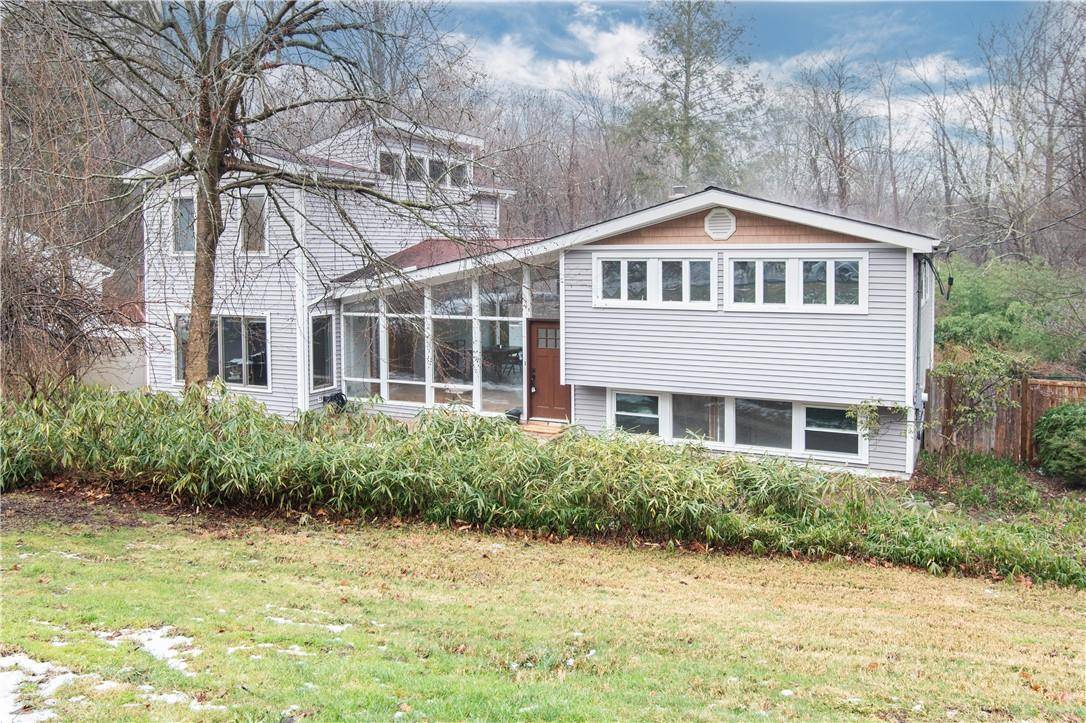 996 Barberry RD, Yorktown Heights, NY 10598