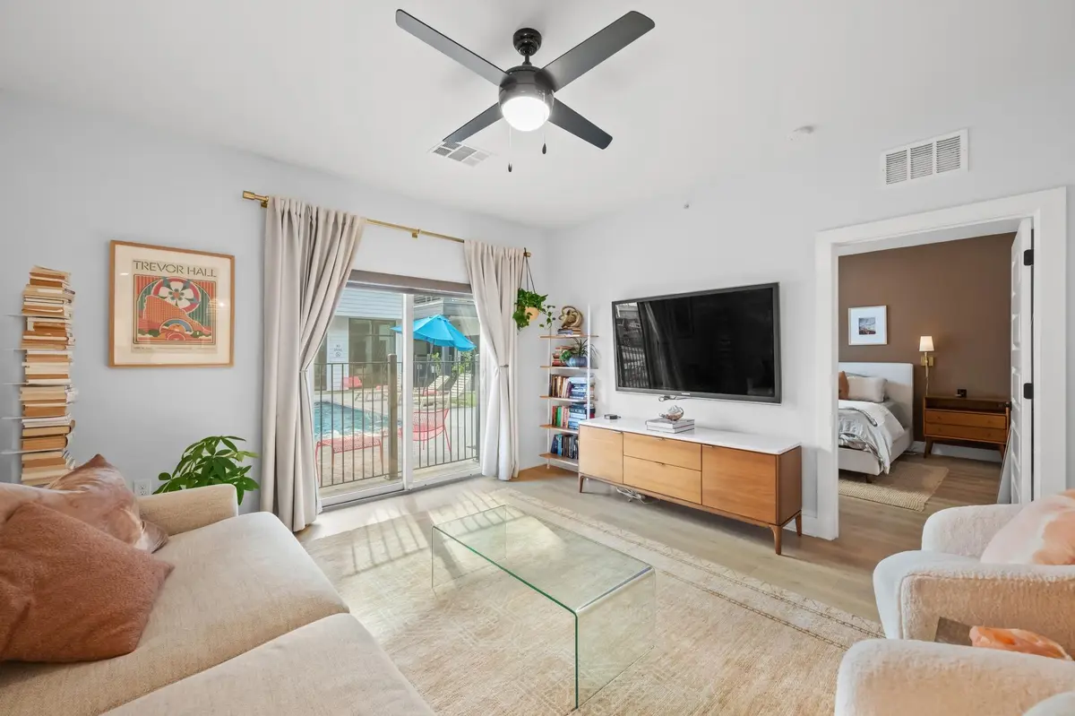 3101 Govalle Ave #105, Austin, TX 78702
