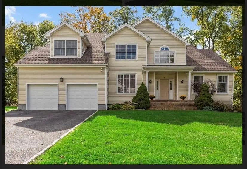 44 Loomis Drive, Baldwin Place, NY 10505