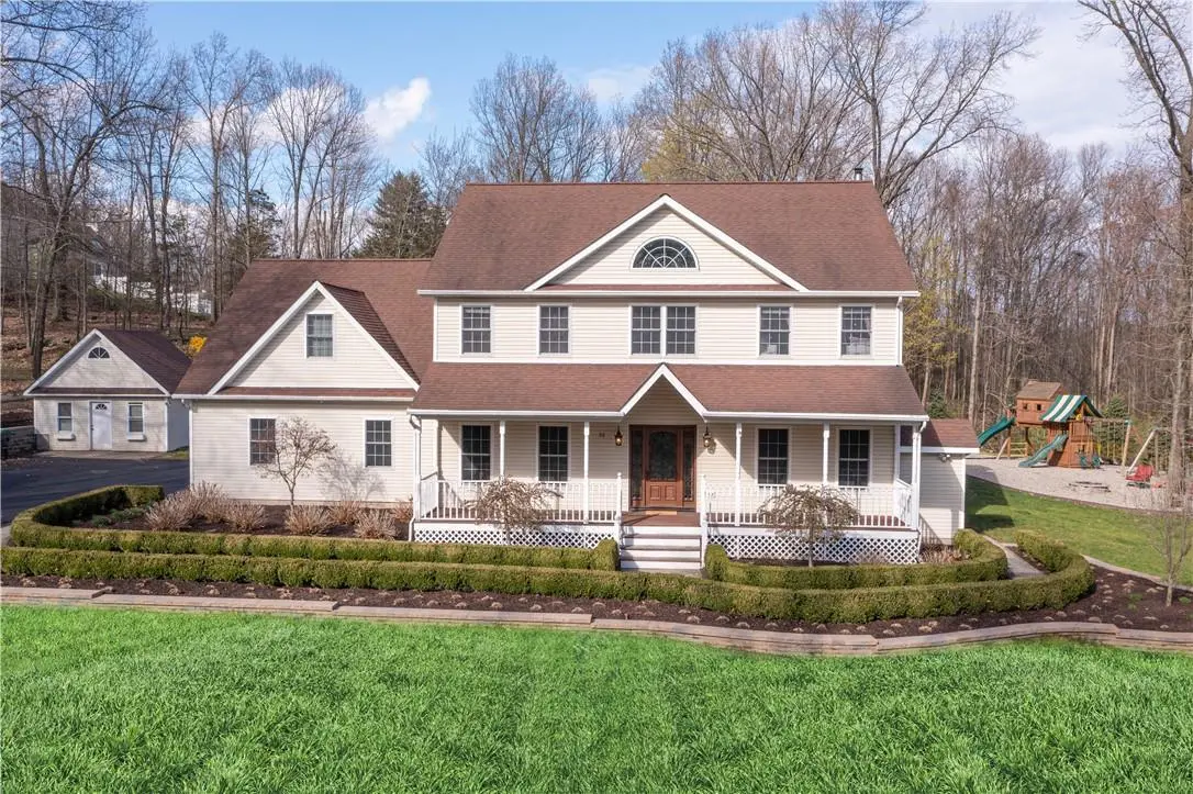 26 Arrowhead CT, Newburgh, NY 12550