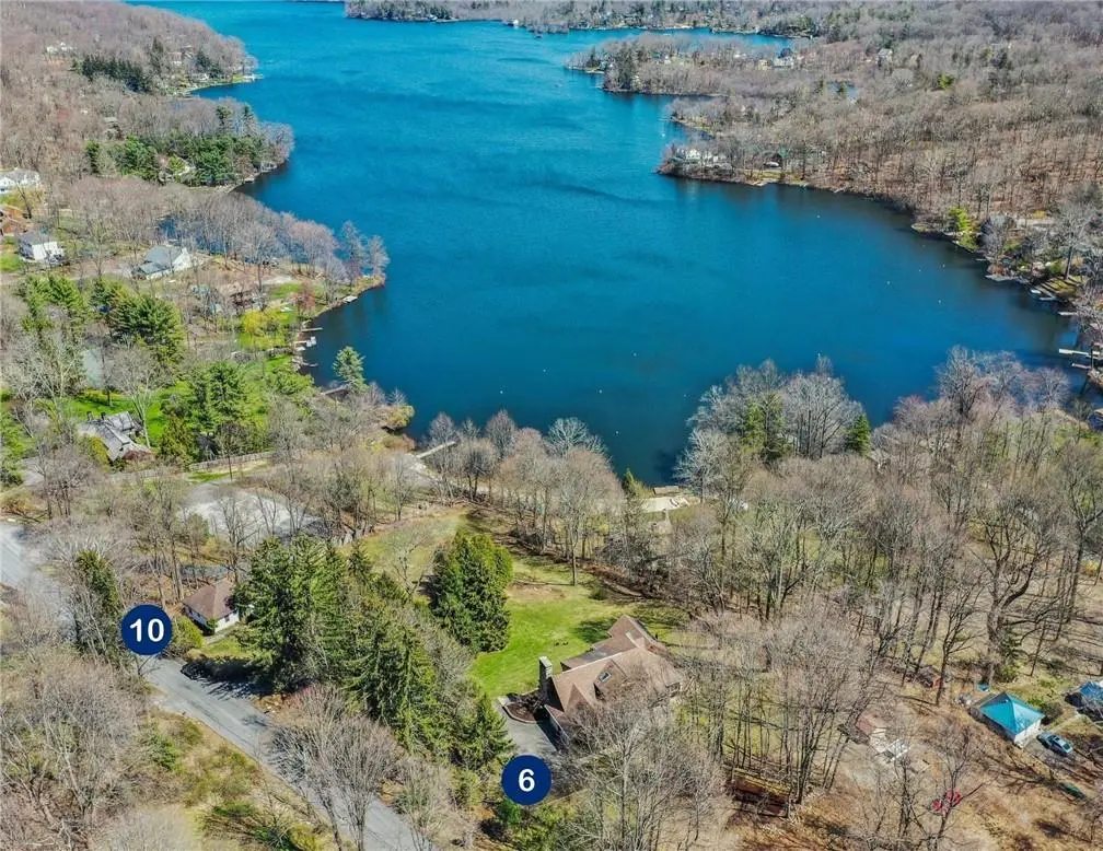 6-10 W Shore DR, Putnam Valley, NY 10579