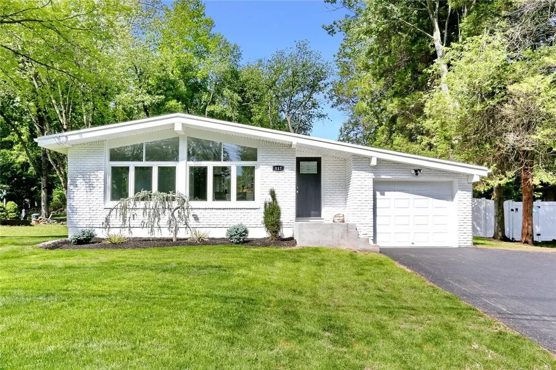 117 Helene RD, Valley Cottage, NY 10989