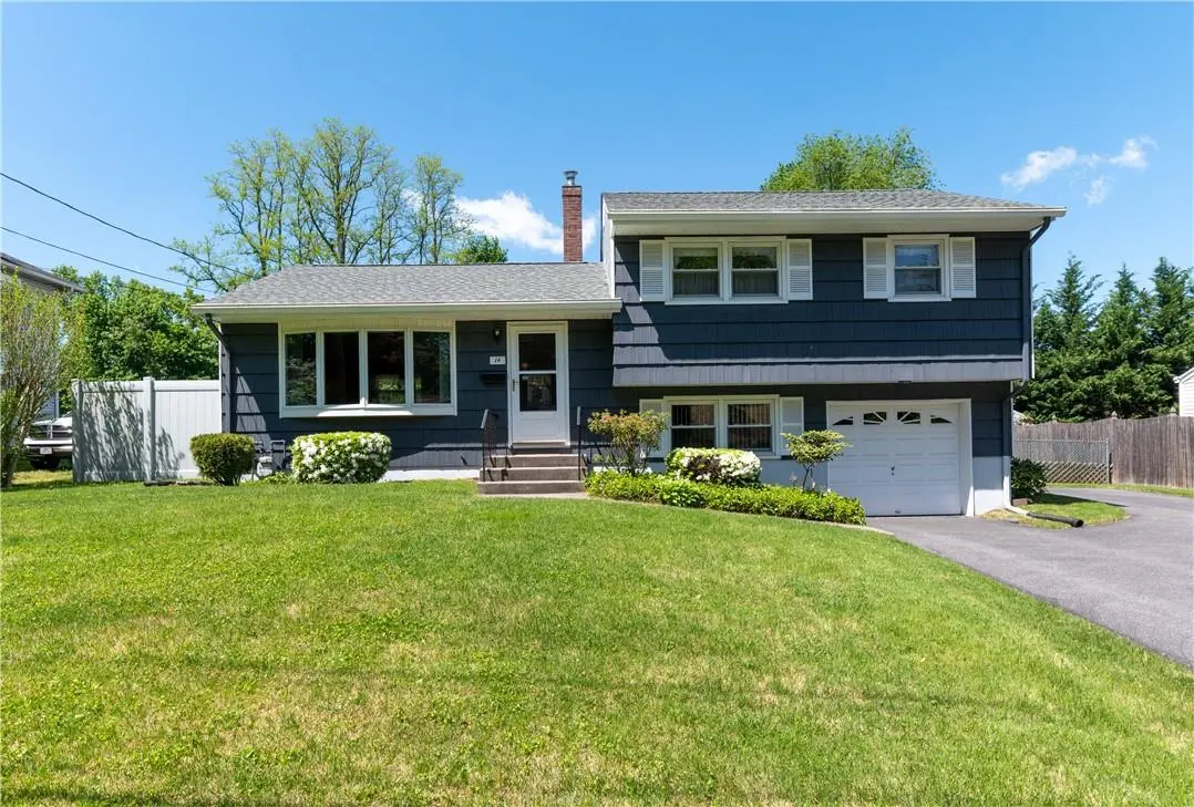 14 Lawrence ST, Tappan, NY 10983