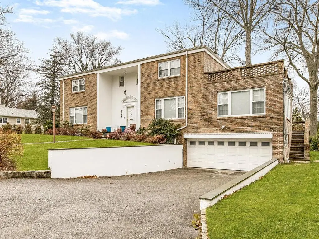55 Bonita Vista RD, Mount Vernon, NY 10552