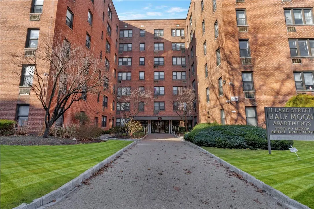11 Lake ST #4E, White Plains, NY 10603