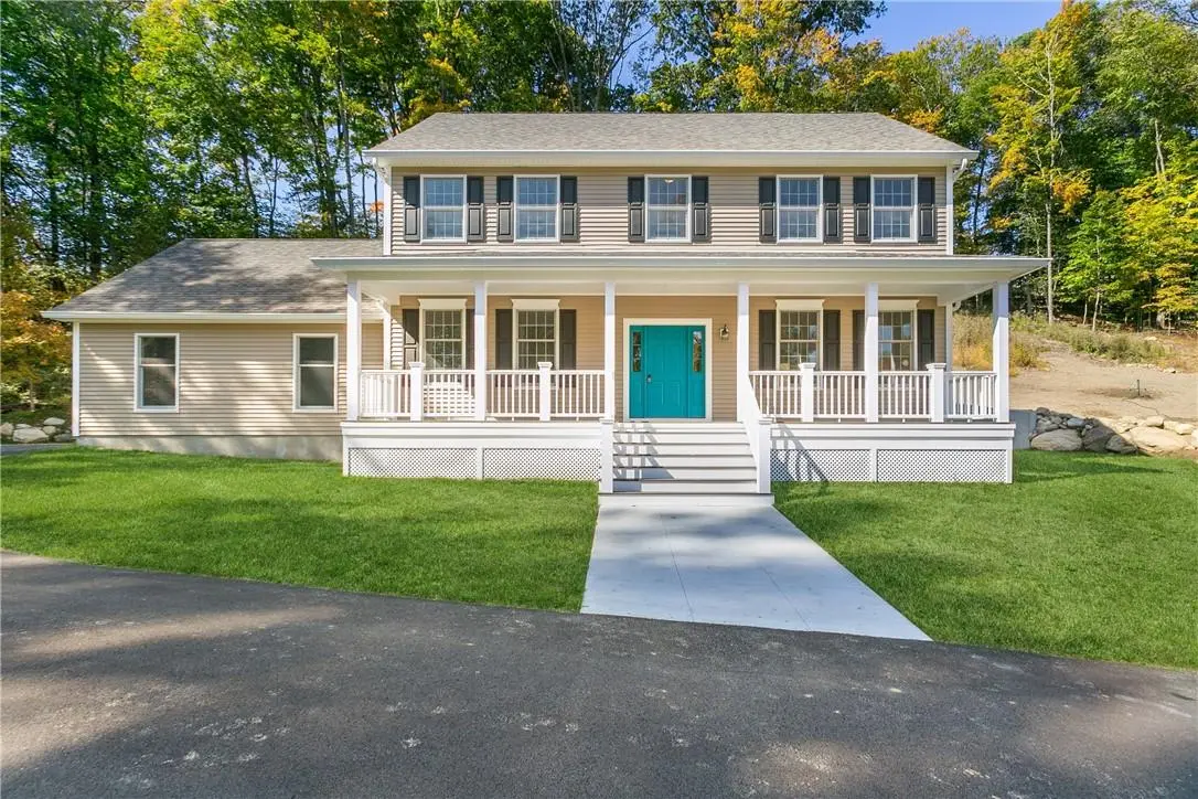 16 Hickory RD, Lincolndale, NY 10540