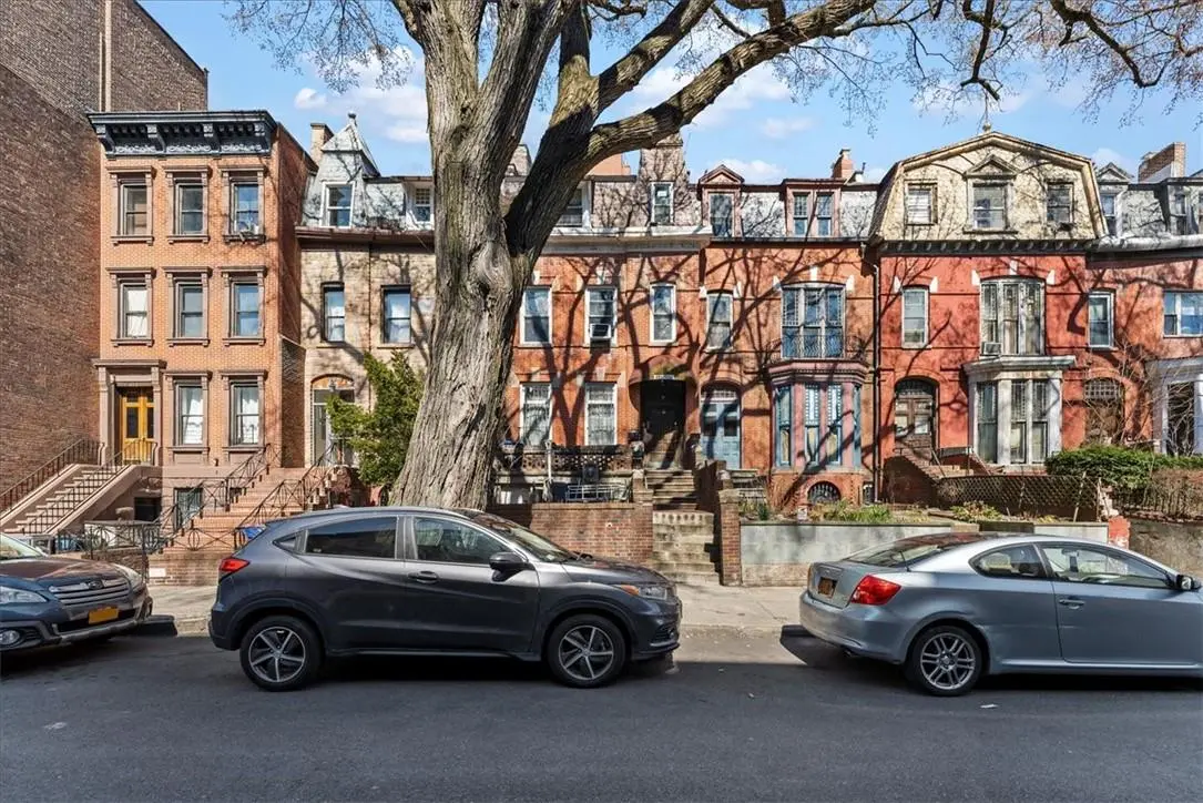 421 W 154th ST, New York (manhattan), NY 10032
