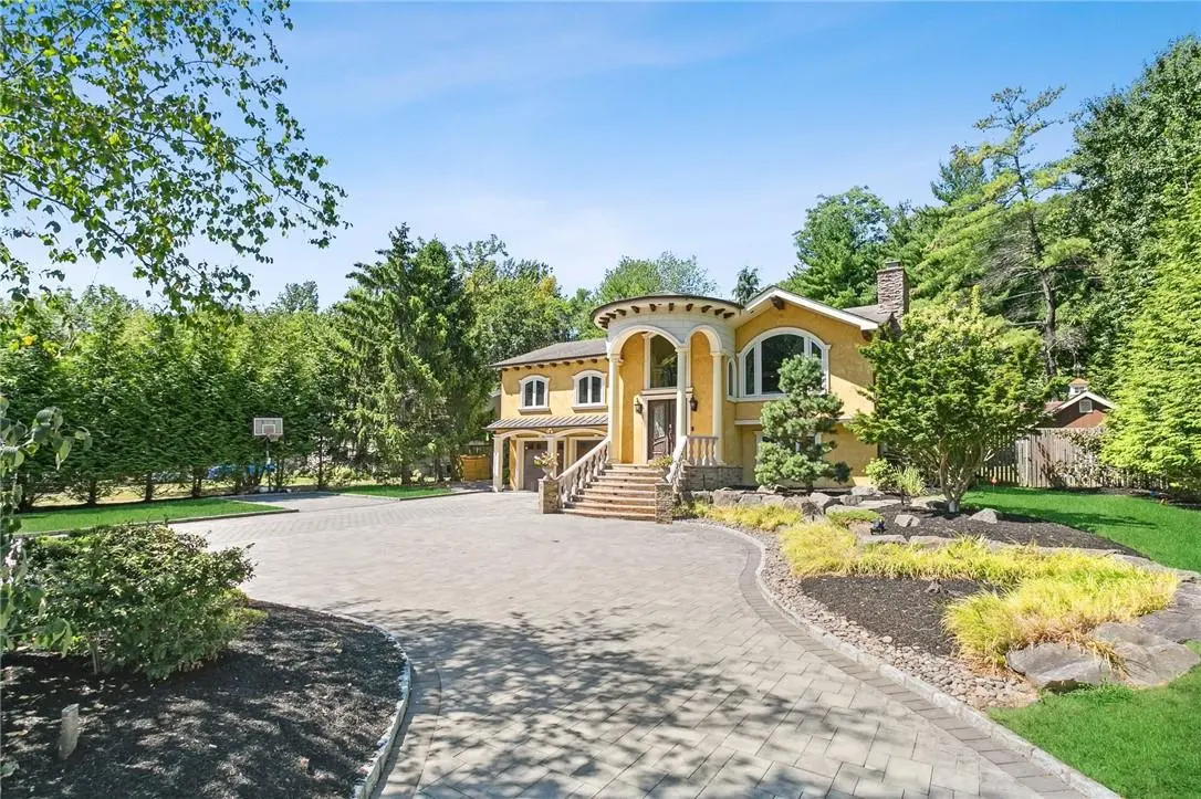 602 Palmer DR, Nyack, NY 10960