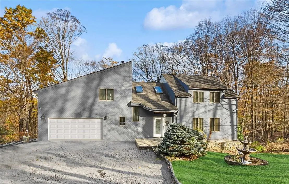 238 Barger ST, Putnam Valley, NY 10579