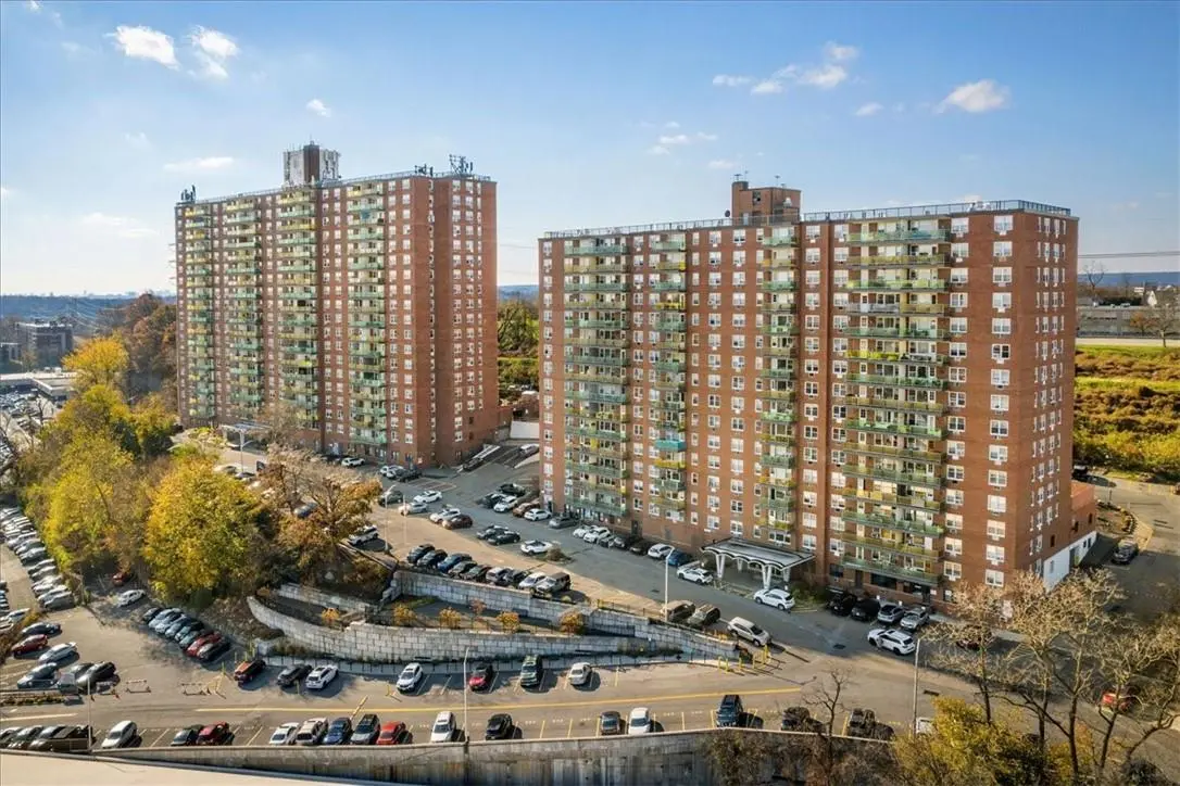 1841 Central Park AVE #11E, Yonkers, NY 10701