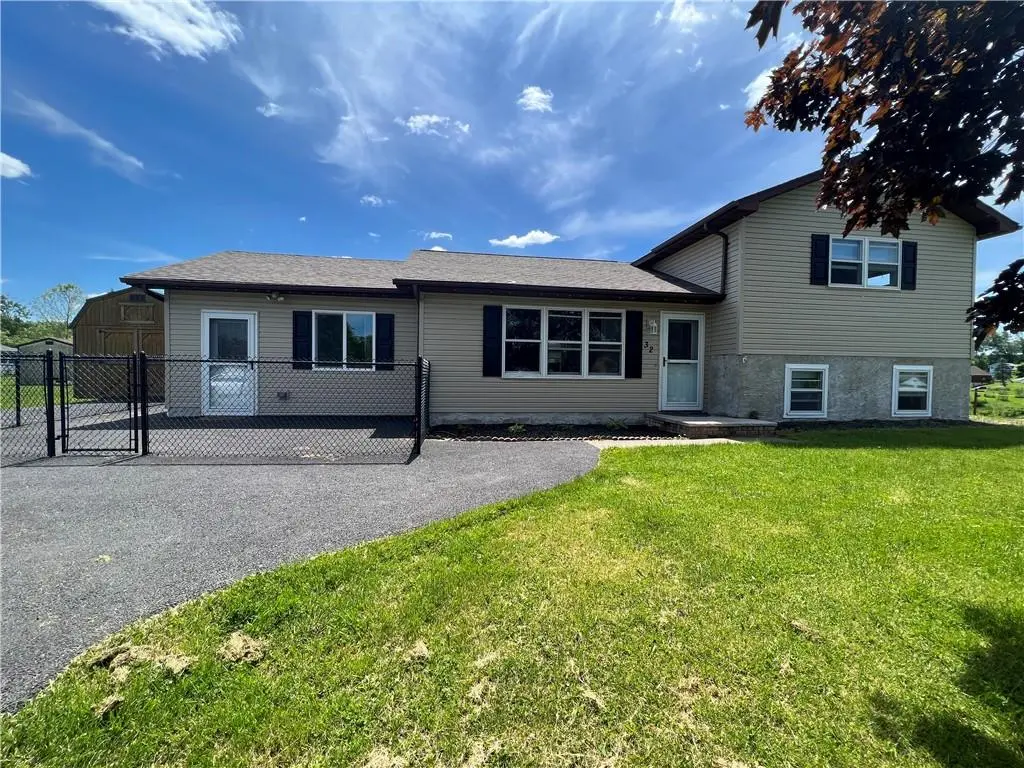 32 2nd ST, Beach Lake, PA 18405