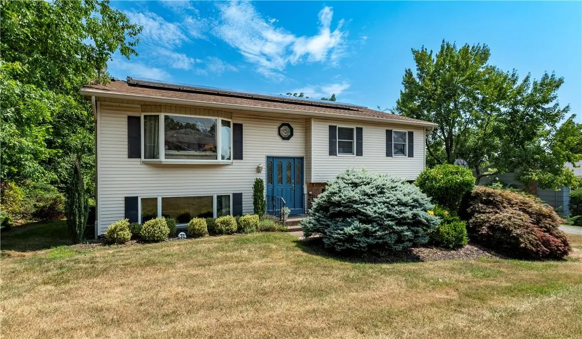 143 Standish DR, Pearl River, NY 10965