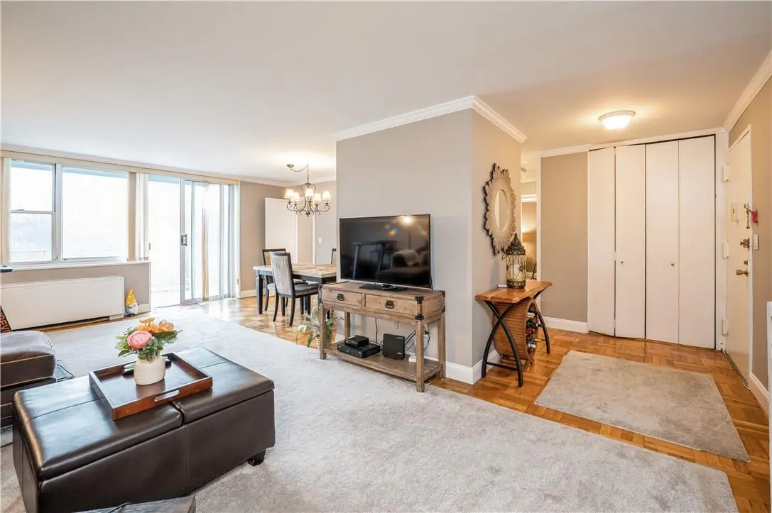 499 N Broadway #7H, White Plains, NY 10603