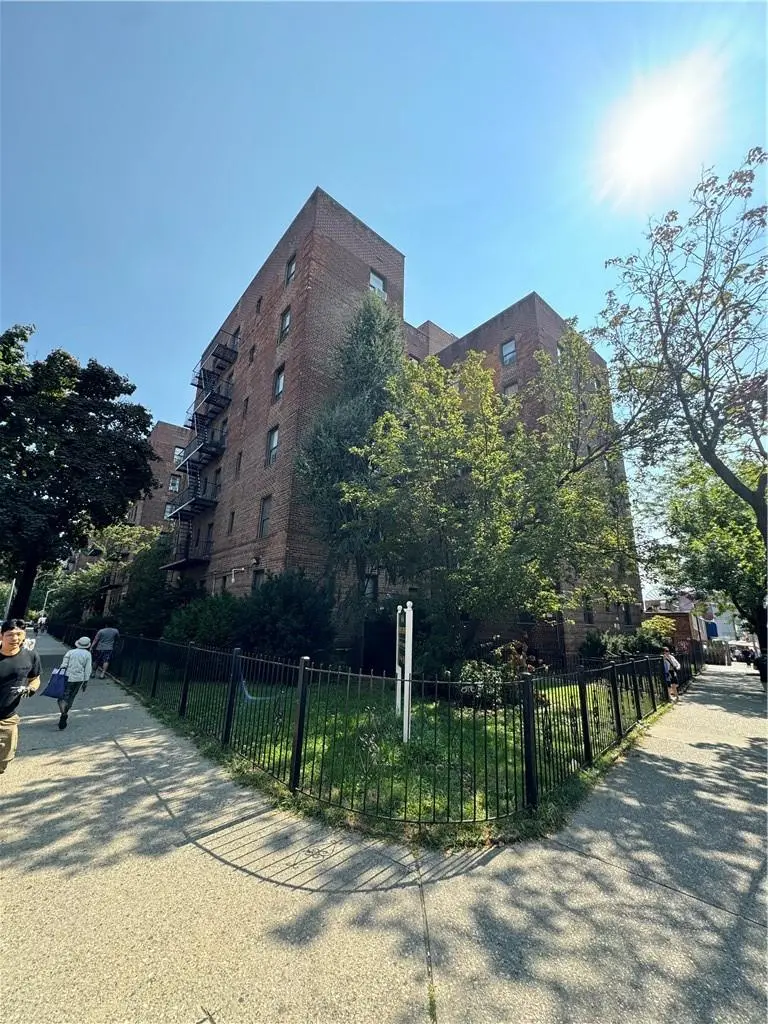 84-16 Elmhurst AVE #1A, Elmhurst, NY 11373