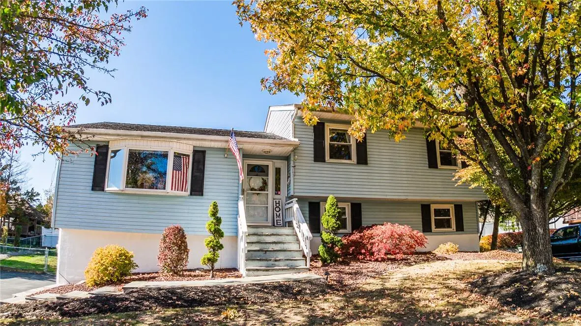 3 Somerset DR, Washingtonville, NY 10992