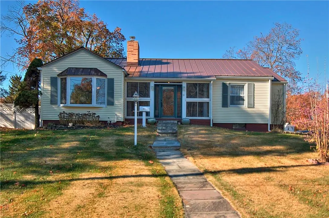 14 Treadwell CIR, Poughkeepsie, NY 12601
